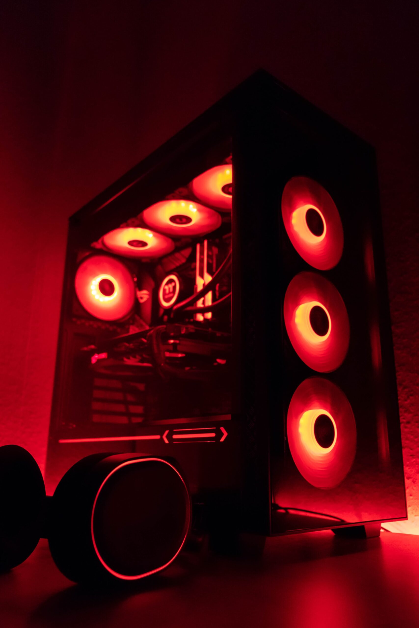 Prebuilt Vs Custom Gaming Pc Pros And Cons Spearblade