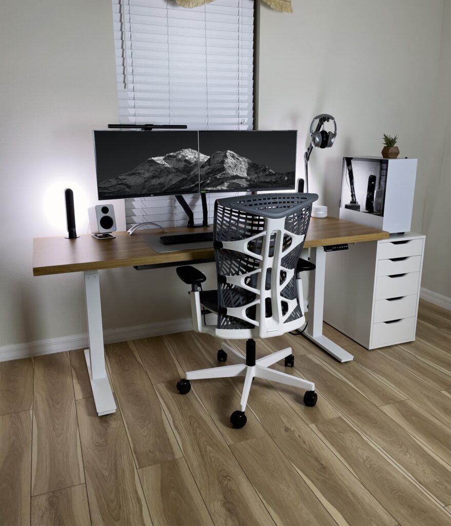 Gaming Desk & Chair Buying Guide Gaming Setup Tips Spearblade